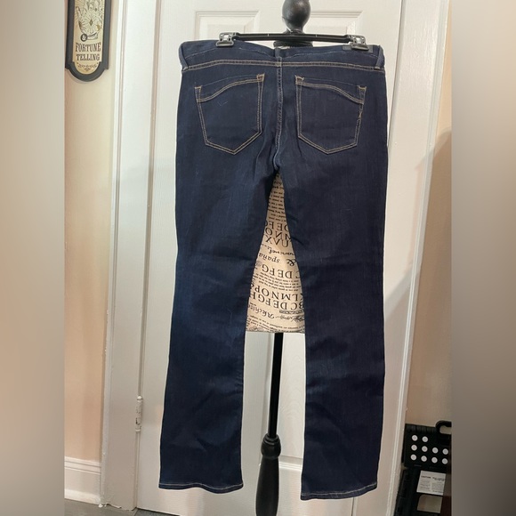 Express Jeans Low Rise 6Short Never Worn Barely Boot - Picture 5 of 8